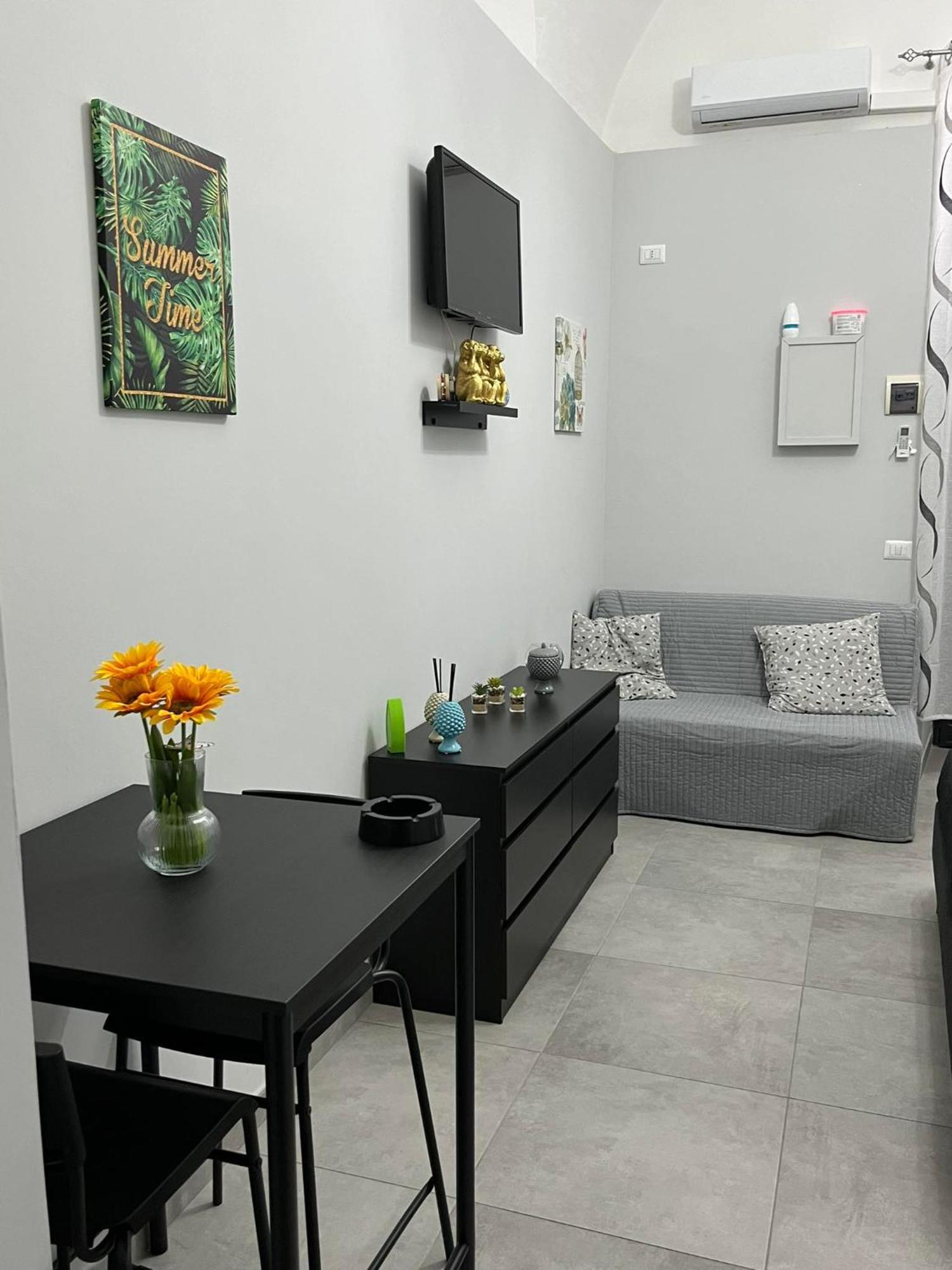 Casa Vacanze I 4 Diamanti Room 1 Catania Bagian luar foto